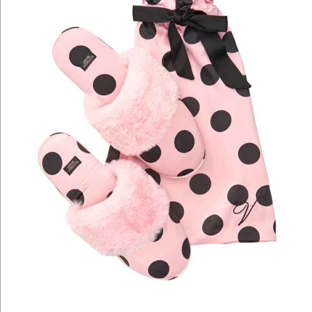 Victoria Secret Pink Slippers Sz L (9-10)